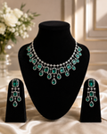 Emerald Grace necklace set